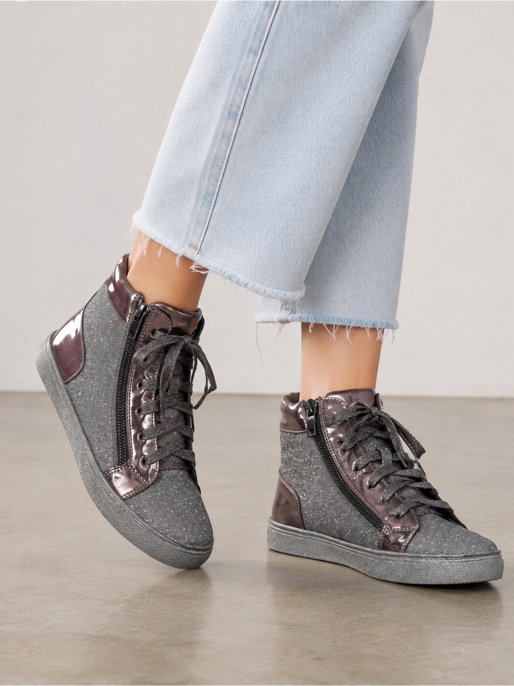 NWT Lauren Lorraine Skippy High Top Sneakers in Glitter Pewter, Size 7